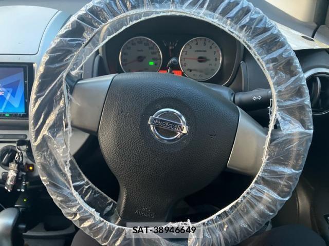 Nissan NOTE 2012-02 8158948-11