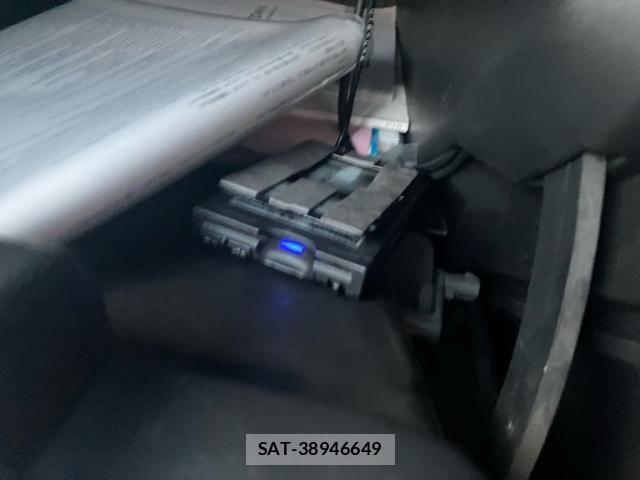 Nissan NOTE 2012-02 8158948-15