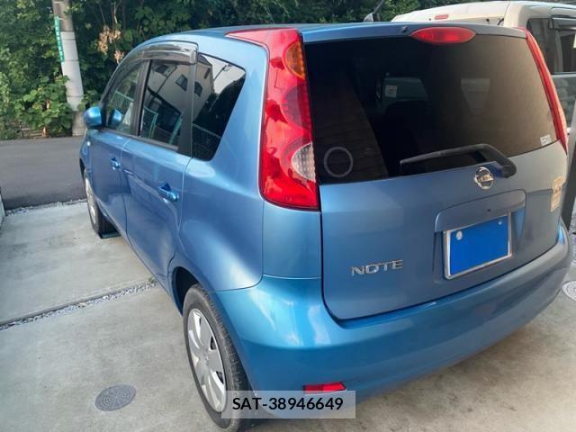 Nissan NOTE 2012-02 8158948-2