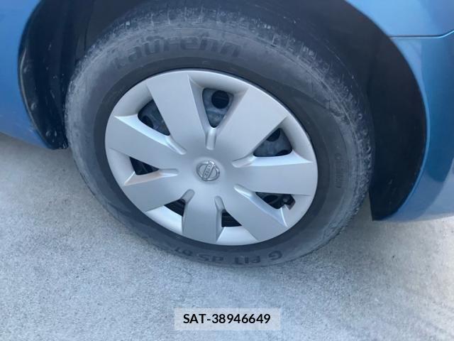 Nissan NOTE 2012-02 8158948-4