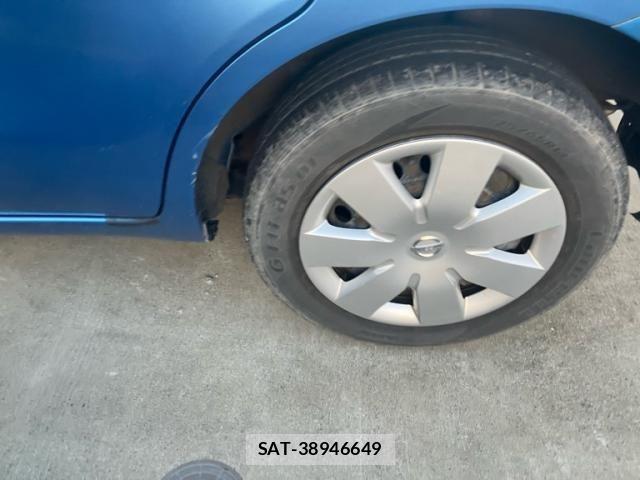 Nissan NOTE 2012-02 8158948-6
