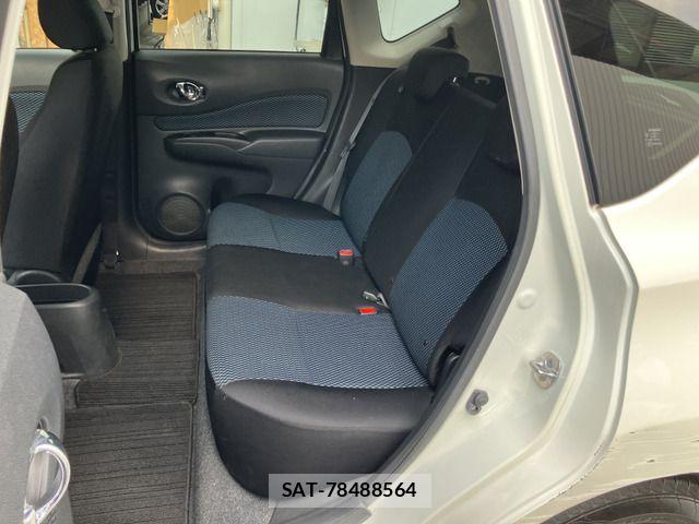 Nissan NOTE 2013-09 8158945-4