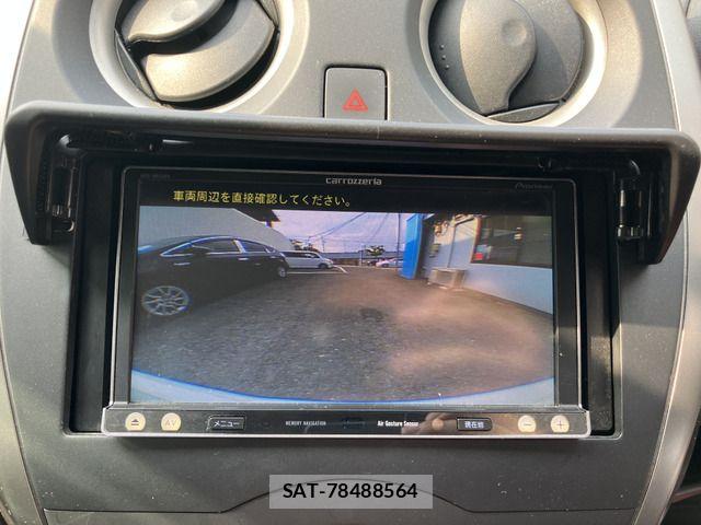 Nissan NOTE 2013-09 8158945-6
