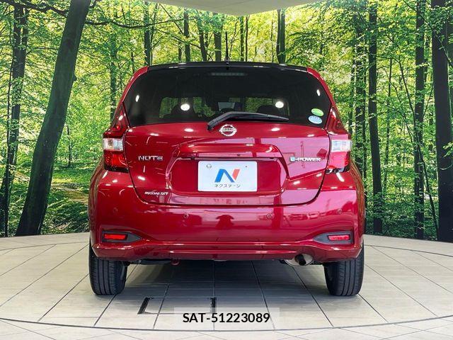 Nissan NOTE 2017-09 8209289-15