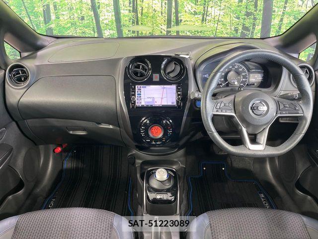 Nissan NOTE 2017-09 8209289-1
