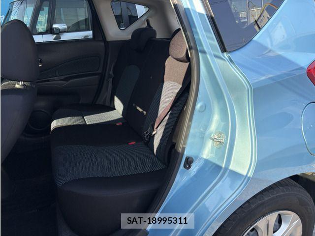 Nissan NOTE 2013-05 8209314-4