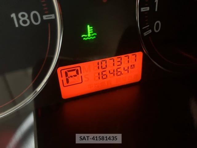 Nissan NOTE 2009-11 8209319-20