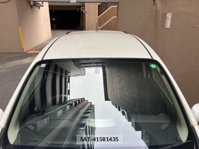 Nissan NOTE 2009-11 8209319-6