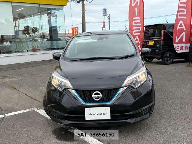 Nissan NOTE 2017-03 8209290-16