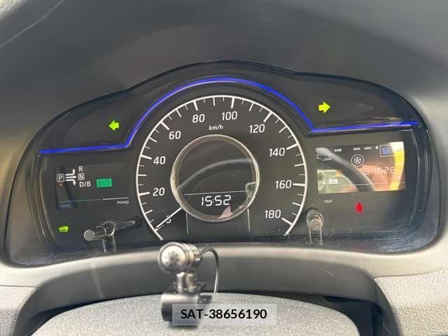 Nissan NOTE 2017-03 8209290-5