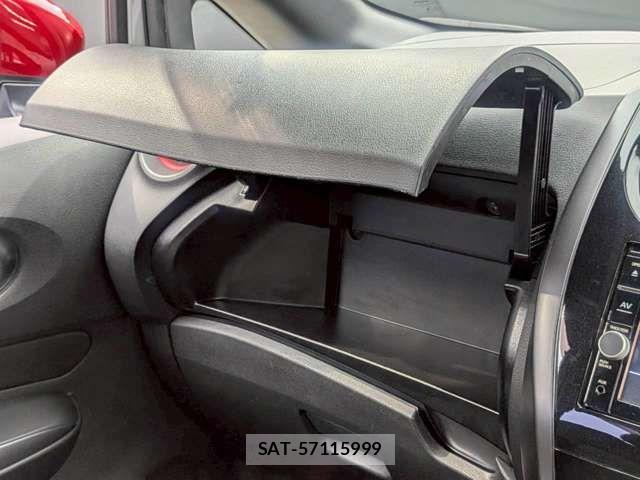 Nissan NOTE 2019-08 8209263-16