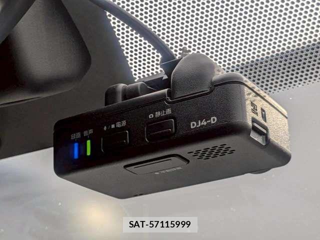Nissan NOTE 2019-08 8209263-6