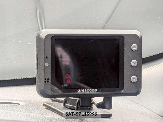 Nissan NOTE 2019-08 8209263-7