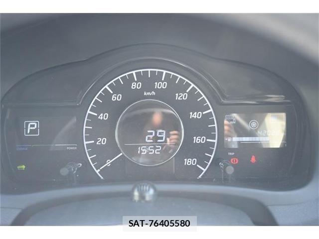 Nissan NOTE 2018-09 8209286-7