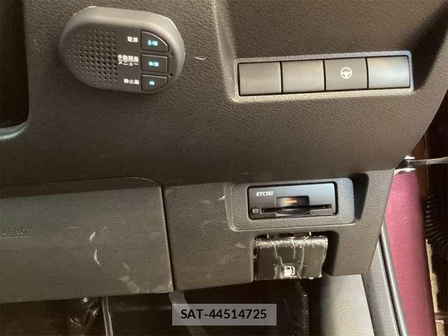 Nissan NOTE 2021-05 8209271-5