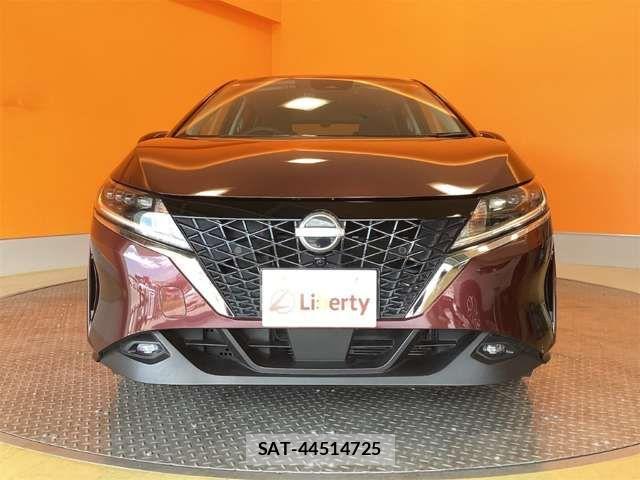 Nissan NOTE 2021-05 8209271-8