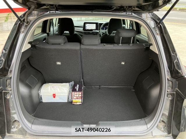 Nissan NOTE 2021-08 8209272-13