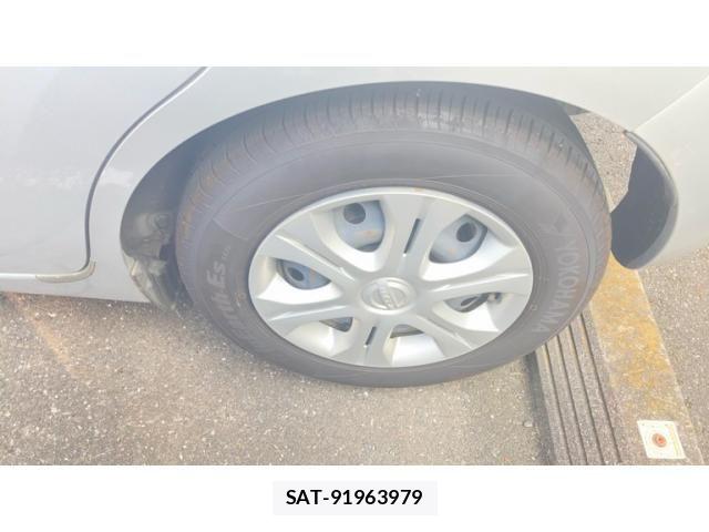 Nissan NOTE 2013-01 8209318-9