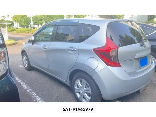 Nissan NOTE 2013-01 8209318-4