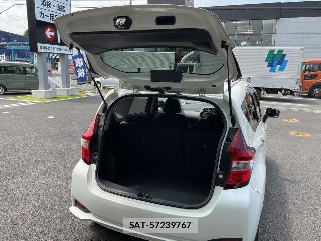 Nissan NOTE 2016-11 8209287-13