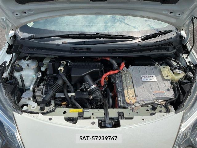 Nissan NOTE 2016-11 8209287-14