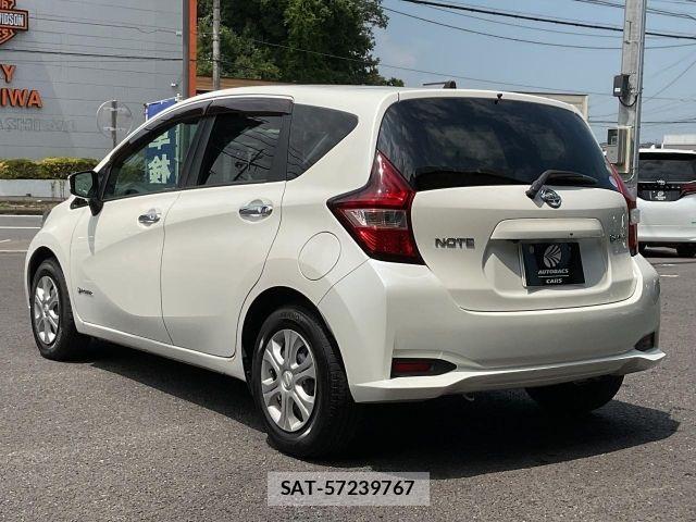 Nissan NOTE 2016-11 8209287-17