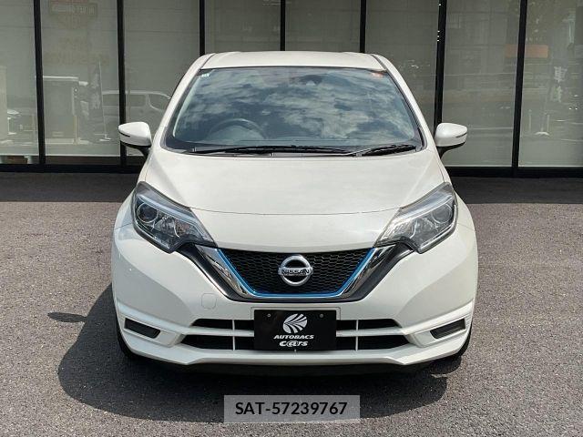 Nissan NOTE 2016-11 8209287-3