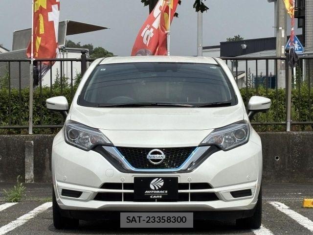 Nissan NOTE 2017-09 8209283-19
