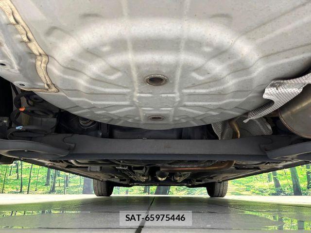 Nissan NOTE 2014-06 8209297-18