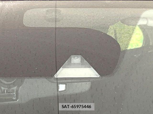 Nissan NOTE 2014-06 8209297-2