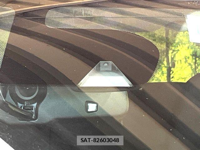 Nissan NOTE 2014-12 8209310-4