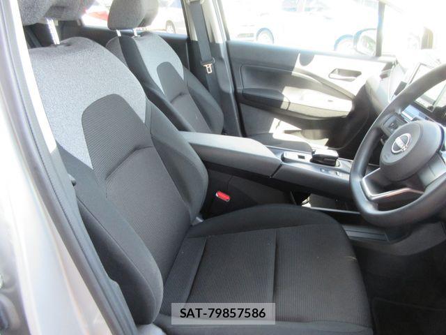 Nissan NOTE 2022-04 8209278-9