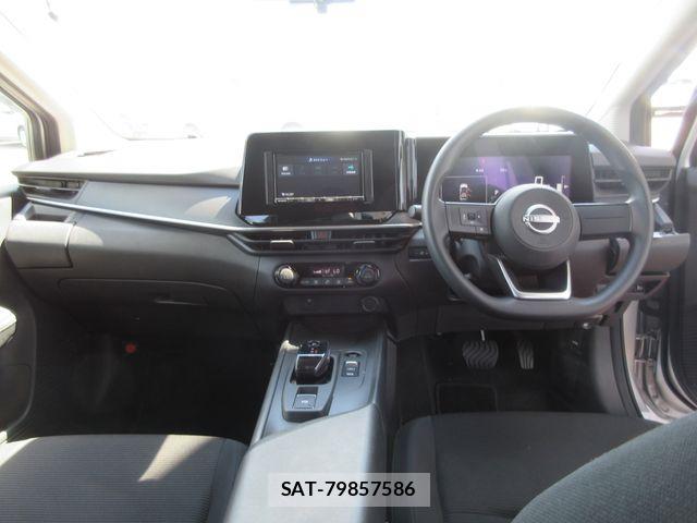 Nissan NOTE 2022-04 8209278-8