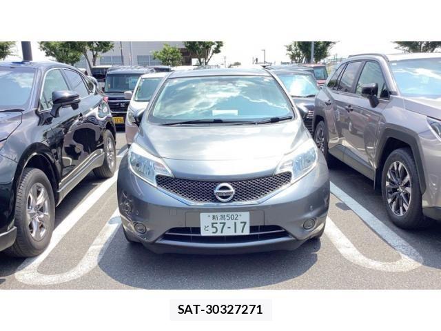 Nissan NOTE 2016-02 8209301-0