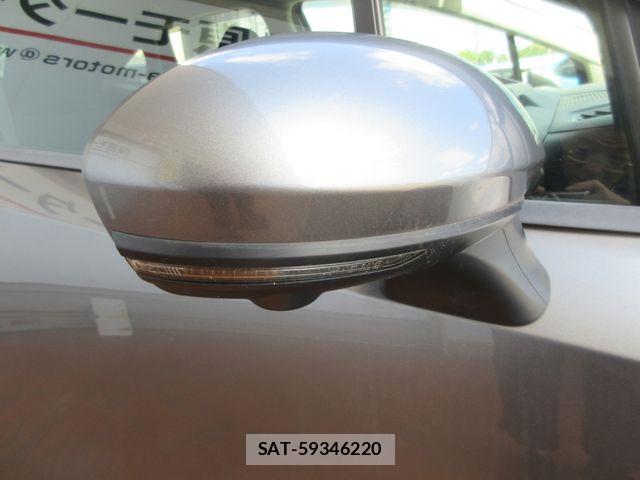 Nissan NOTE 2022-11 8209262-11