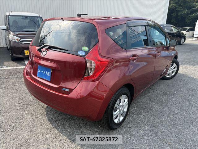 Nissan NOTE 2013-11 8209316-2
