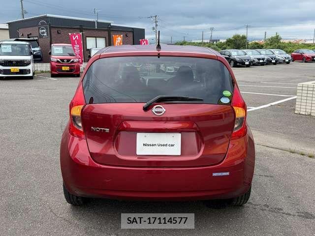 Nissan NOTE 2015-09 8209299-19