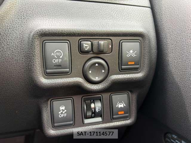 Nissan NOTE 2015-09 8209299-6