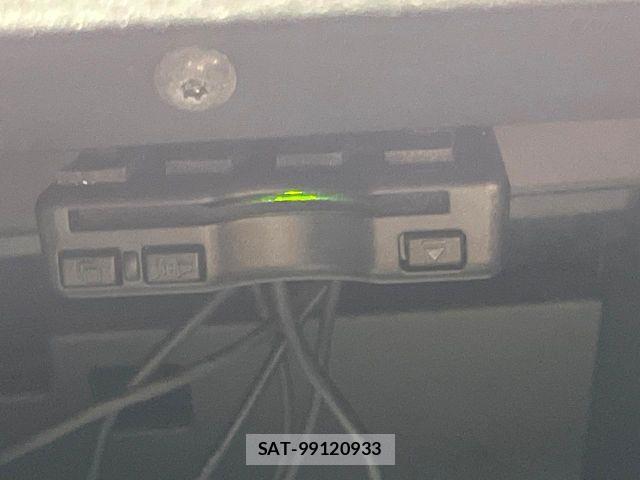 Nissan NOTE 2021-07 8209276-6