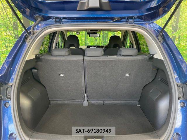 Nissan NOTE 2021-11 8209266-9