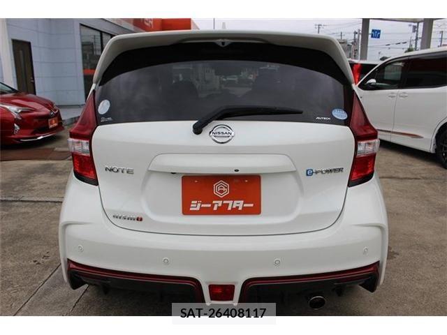Nissan NOTE 2017-04 8209280-11