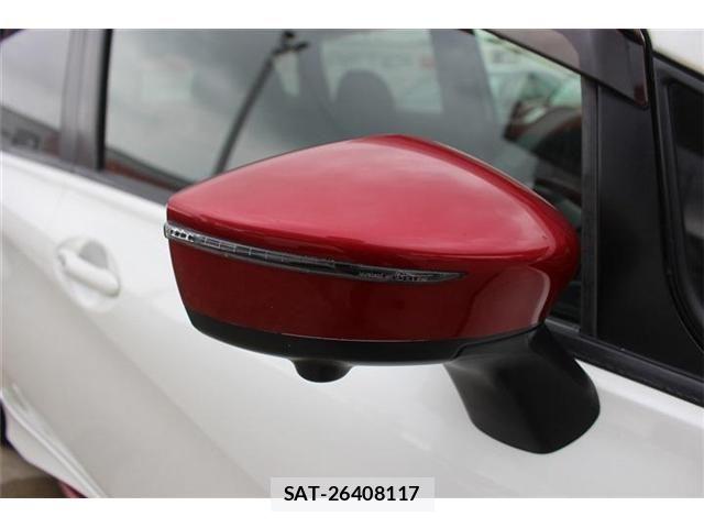 Nissan NOTE 2017-04 8209280-18