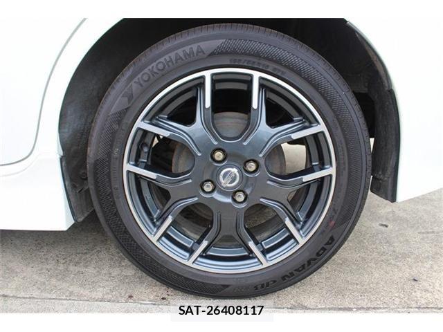 Nissan NOTE 2017-04 8209280-25