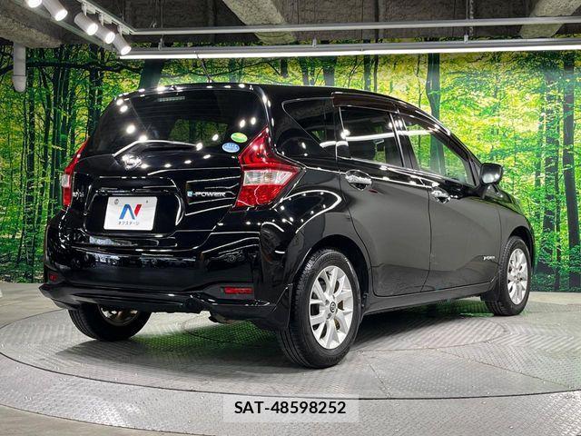 Nissan NOTE 2019-02 8209281-16