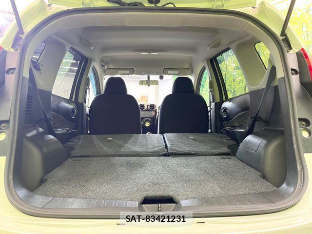 Nissan NOTE 2013-09 8209300-9