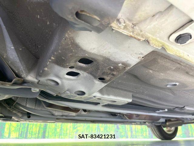 Nissan NOTE 2013-09 8209300-18