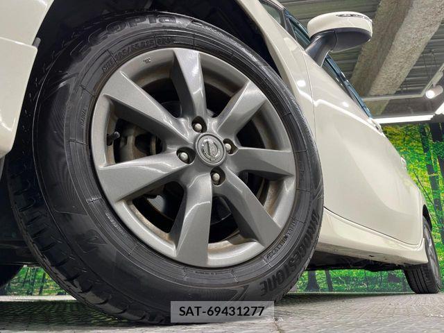 Nissan NOTE 2016-03 8209294-12