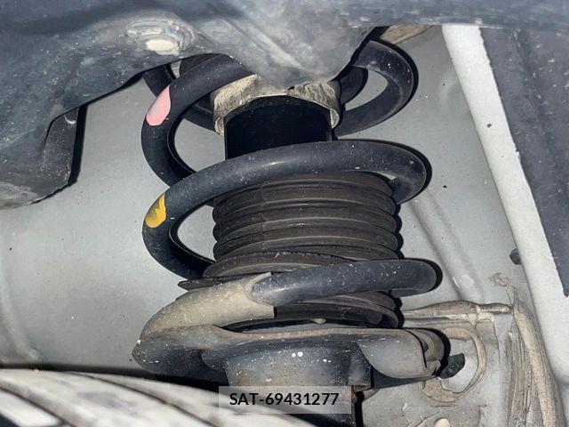 Nissan NOTE 2016-03 8209294-19