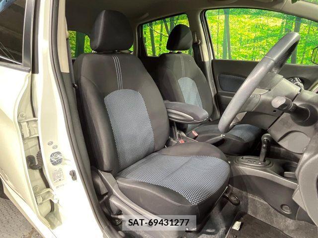 Nissan NOTE 2016-03 8209294-7