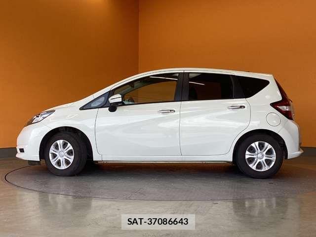 Nissan NOTE 2021-05 8209282-9
